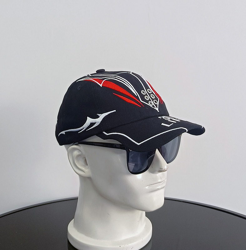 Daewen# baseball cap with colorful embroidery
