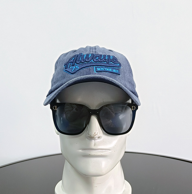 Daewen# washed cap with stylish embroidery