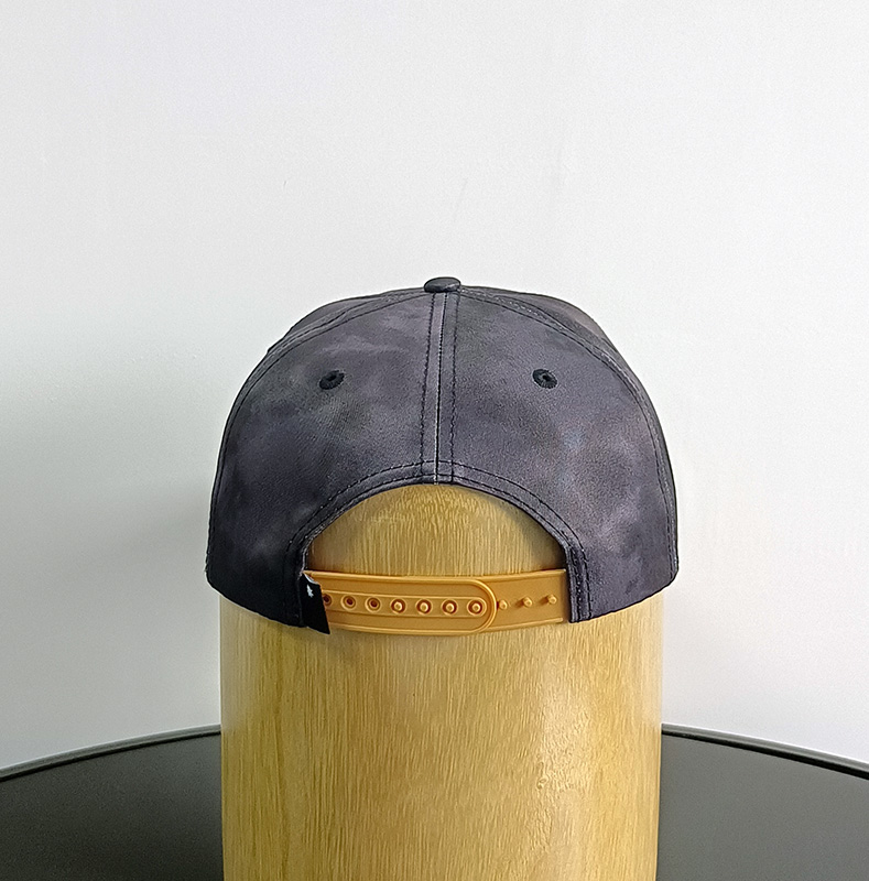 Daewen# snapback cap with faux leather and embroidery