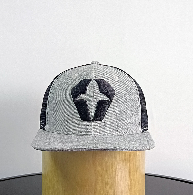 Daewen# snapback cap with embroidery mesh back