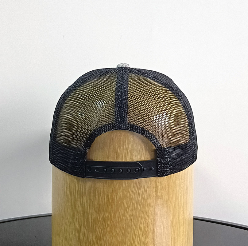 Daewen# snapback cap with embroidery mesh back