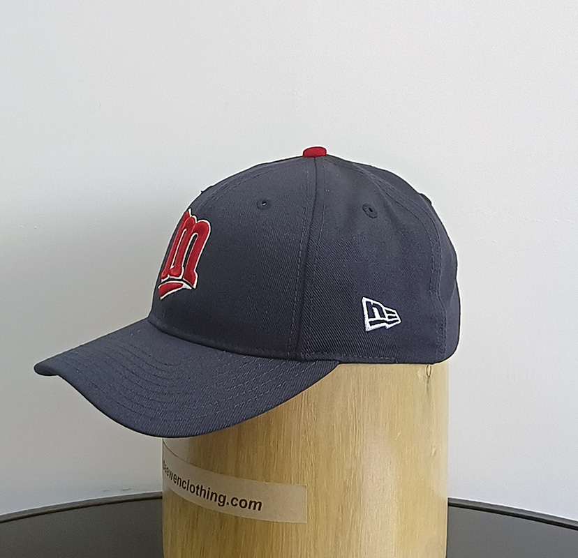 Daewen# baseball cap with embroidery and velcro back