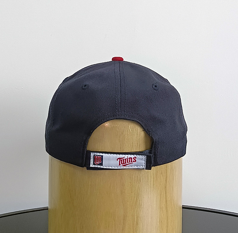 Daewen# baseball cap with embroidery and velcro back