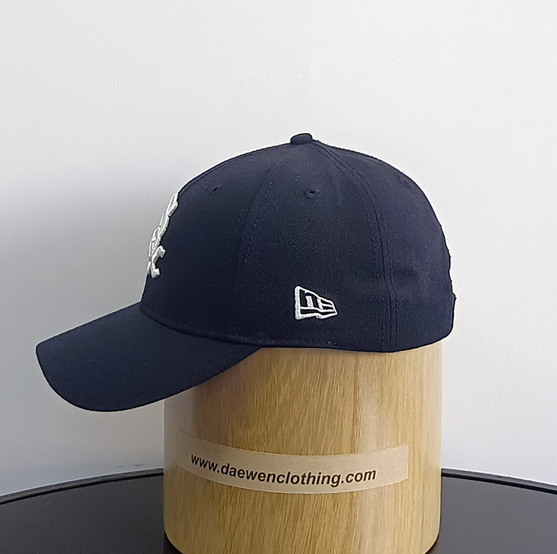 Daewen# baseball cap with embroidery and velcro back