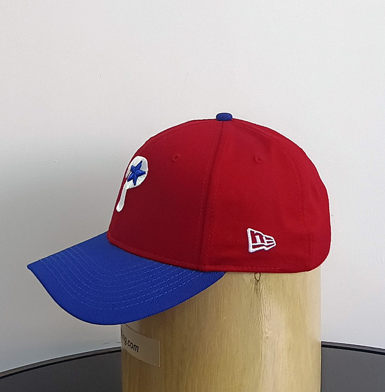 Daewen# baseball cap with embroidery and velcro back