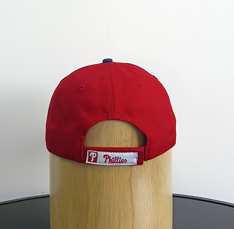 Daewen# baseball cap with embroidery and velcro back