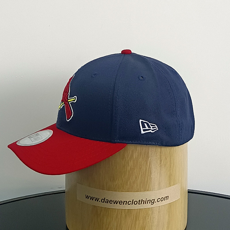 Daewen# baseball cap with embroidery and velcro back