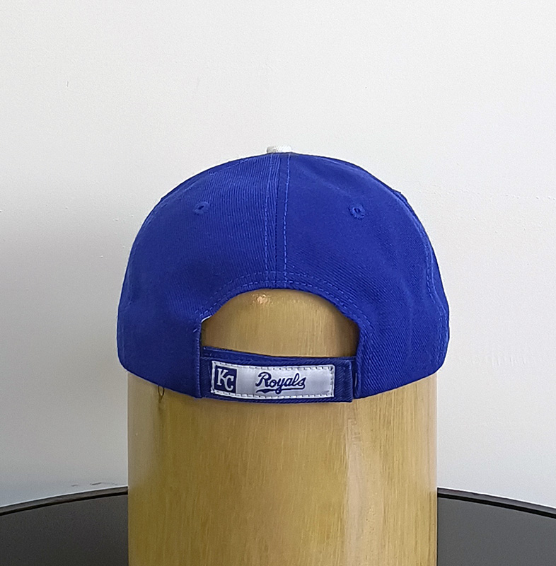 Daewen# baseball cap with embroidery and velcro back
