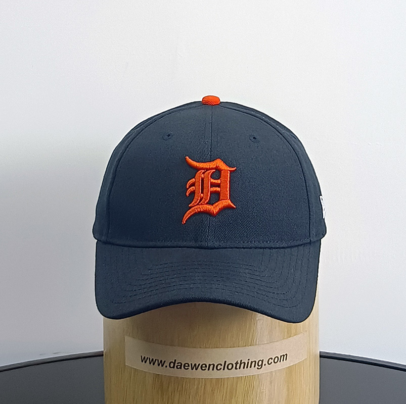 Daewen# baseball cap with embroidery and velcro back