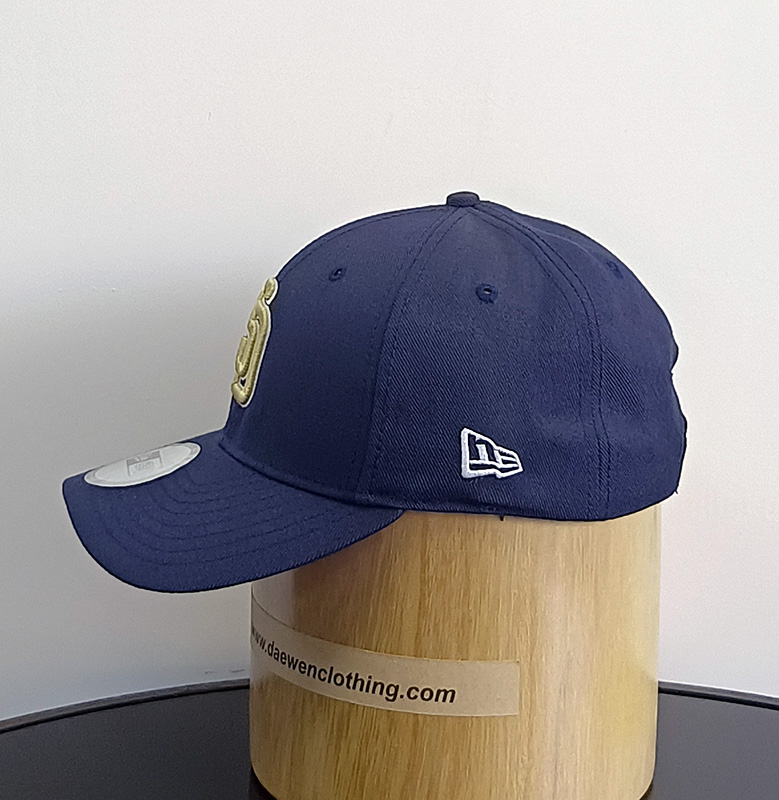 Daewen# baseball cap with embroidery and velcro back