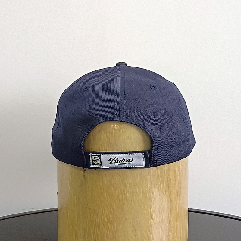 Daewen# baseball cap with embroidery and velcro back