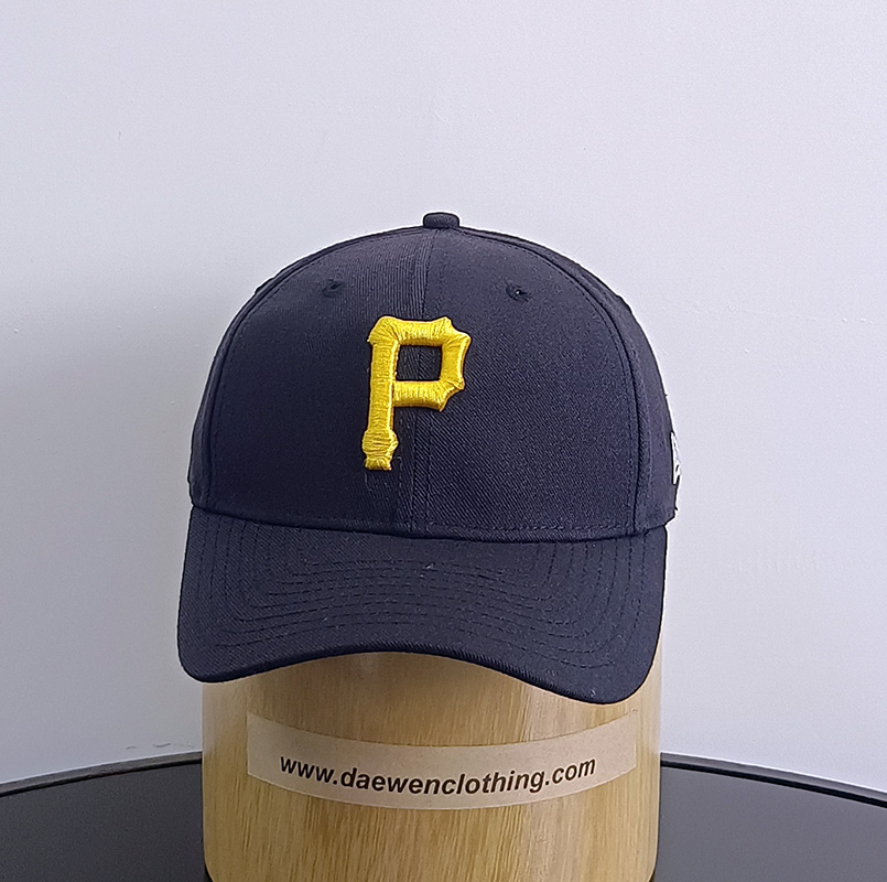 Daewen# baseball cap with embroidery and velcro back