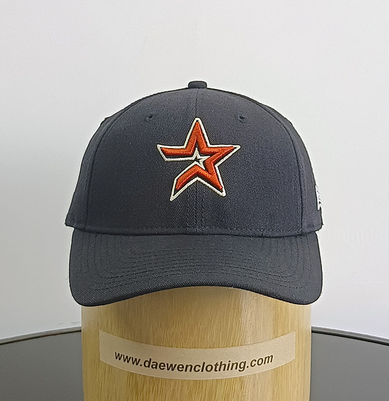 Daewen# baseball cap with embroidery and velcro back