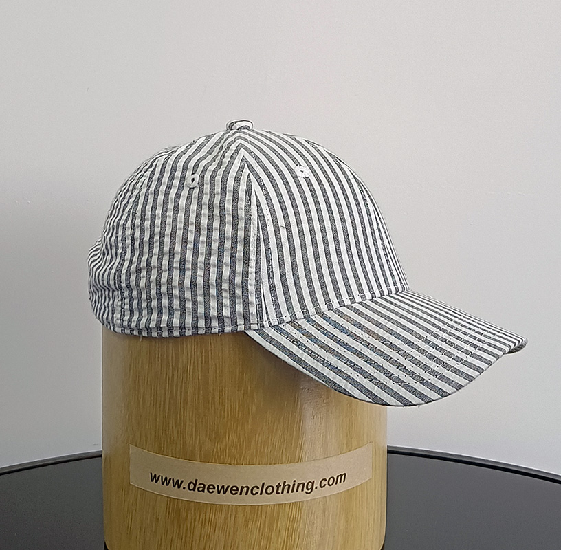 Daewen# baseball cap with striped fabric and velcro back