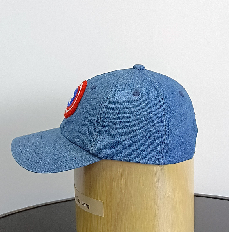 Daewen# baseball cap with embroidery and leather buckle back