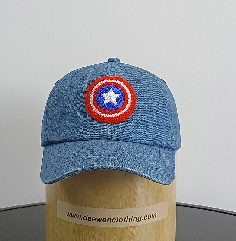 Daewen# baseball cap with embroidery and leather buckle back