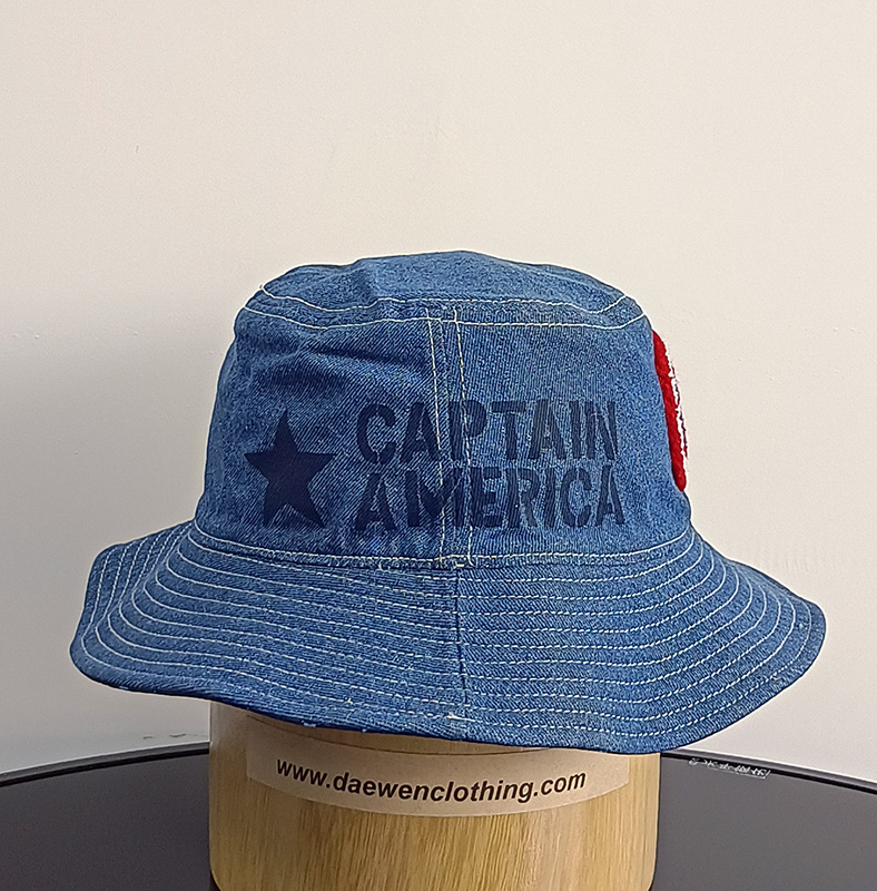 Daewen# bucket hat with knitted pacth and printing