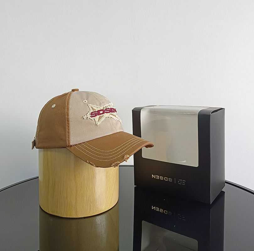 Daewen# baseball cap with custom packaging box