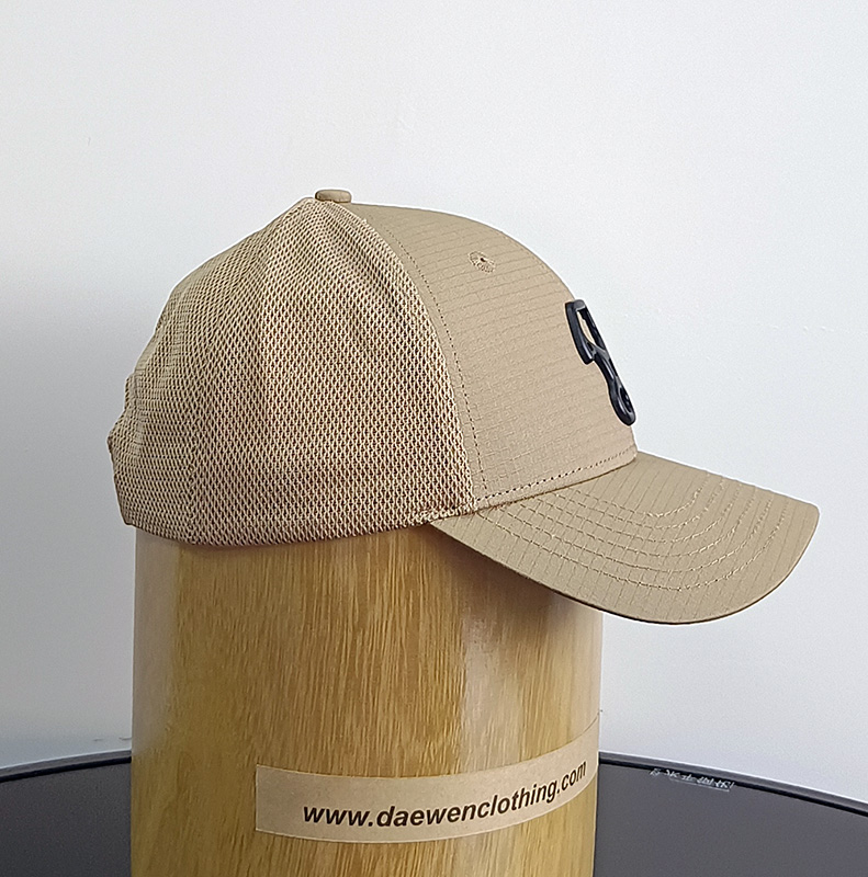 Daewen# trucker cap with metal patch and mesh back