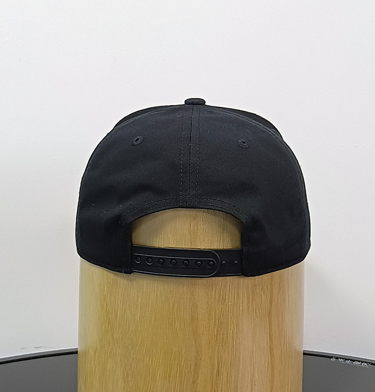 Daewen# snapback cap with rubber pacth