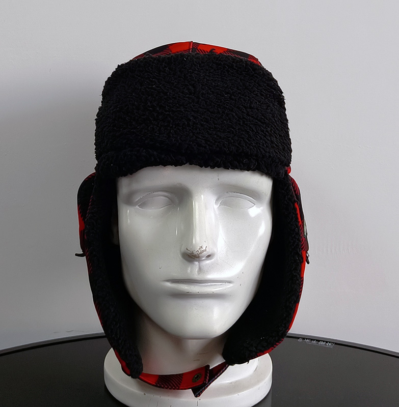 Daewen# earflap hat with embroidery pacth