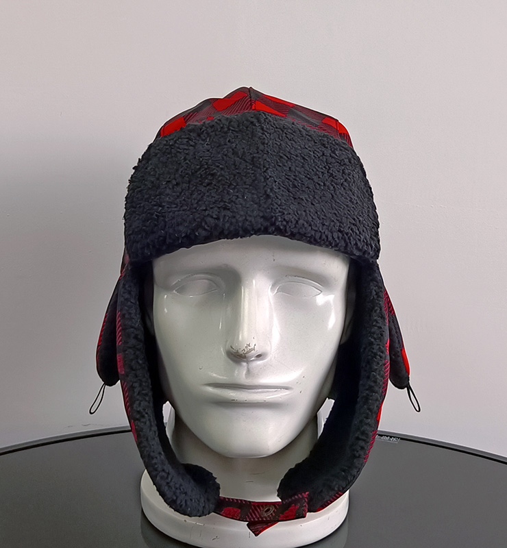 Daewen# earflap hat with metal buckle